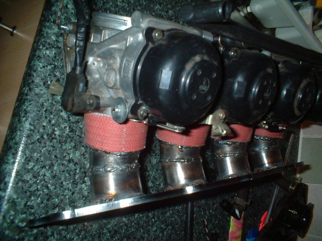 zx9rcarbs respaced zetec manif